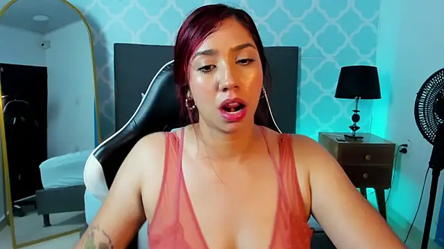 lia_violetta's cam snapshot