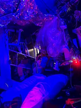 gurlnips live sex cam