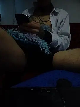 Tattoboy19cm's cam snapshot