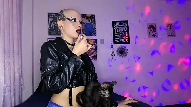 plutonbluemooon333's cam snapshot