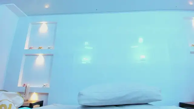 isaa_stone's cam snapshot