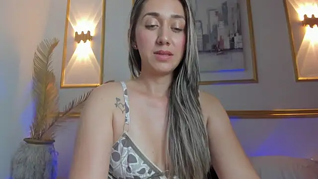 karlyy_'s cam snapshot