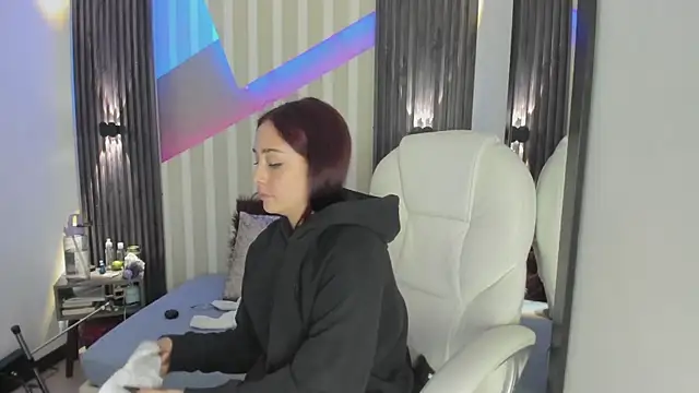 emily_layton's cam snapshot