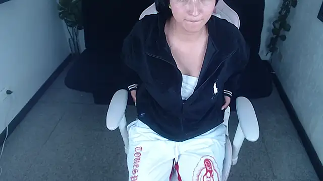 Lexy_Storm_18's cam snapshot