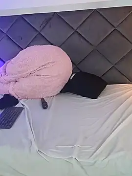 LunaaCurly's cam snapshot