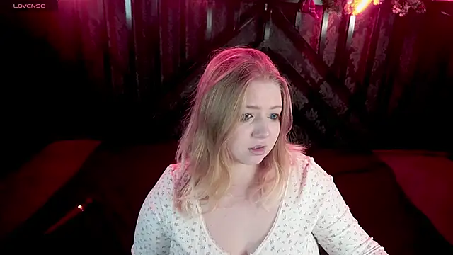 Tinker_Belll's cam snapshot