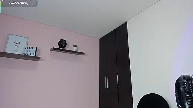 tifanyhills_'s cam snapshot