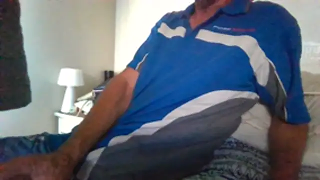 Lovyourpuss's cam snapshot