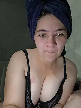 PrihZinhaHot's cam snapshot