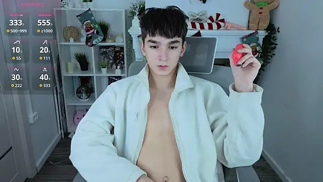 YamiTwink live sex cam