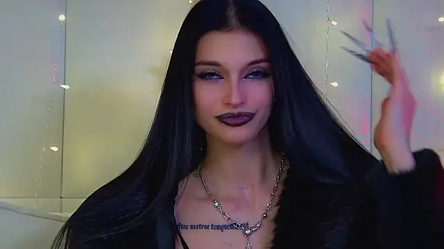 BeverlyMost's cam snapshot