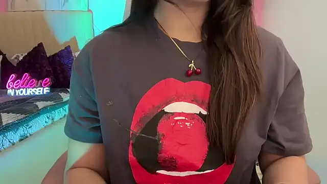 Laila_on_Fire's cam snapshot