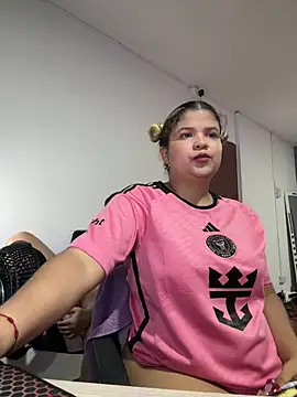 lilith_cut3's cam snapshot