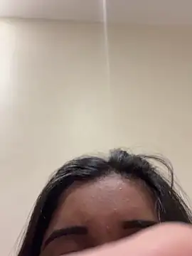 desitease's cam snapshot