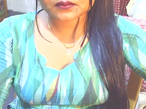 Nusrat_Faria07's cam snapshot