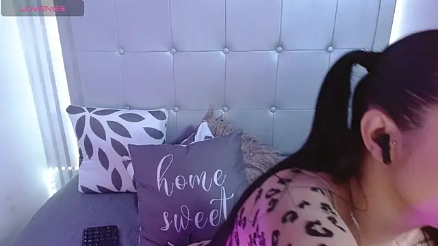 Kloe_Watson's cam snapshot