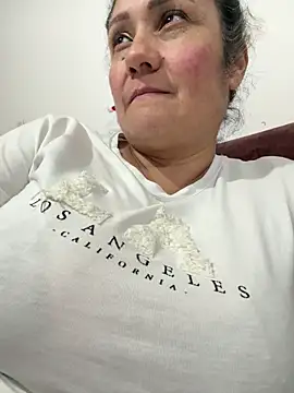 gabiTetas's cam snapshot