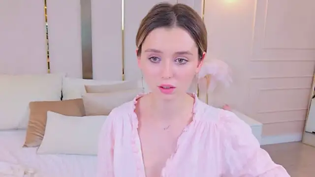 MarybethSnow's cam snapshot