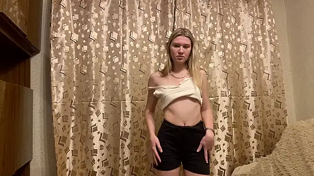 SkyeDavis's cam snapshot