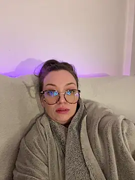 FemDom_RubyKnightXXO's cam snapshot