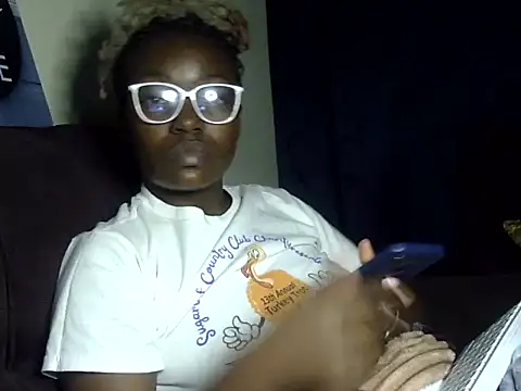 Sexy-suzy live sex cam