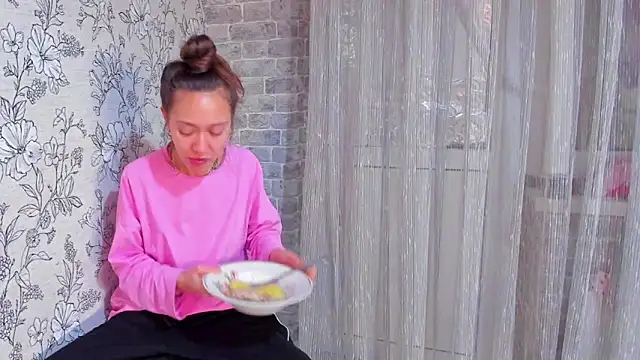 EllaSky_xoxo's cam snapshot