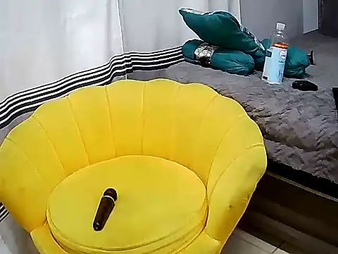 xxBoobieGal's cam snapshot