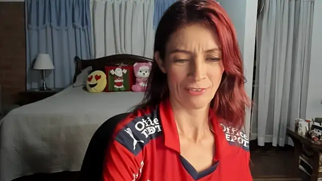 Charlotte-Willson live sex cam