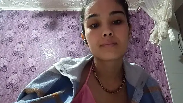 AylinBlush's cam snapshot