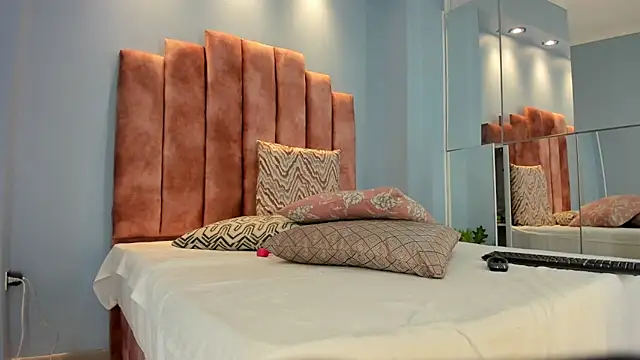 lou_rosse_'s cam snapshot