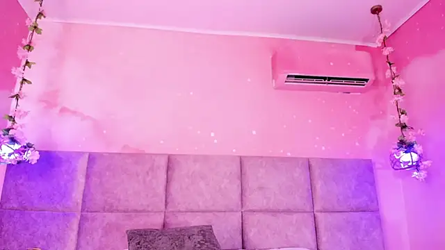 Charlote_masson's cam snapshot