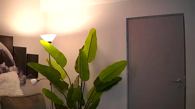 EllieRedd's cam snapshot