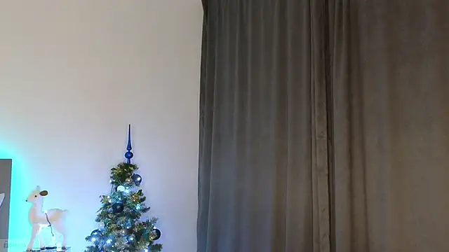 adele_armass's cam snapshot