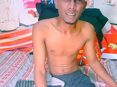 IndianThuggin live sex cam