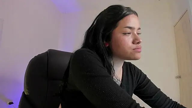 venus_evans_'s cam snapshot