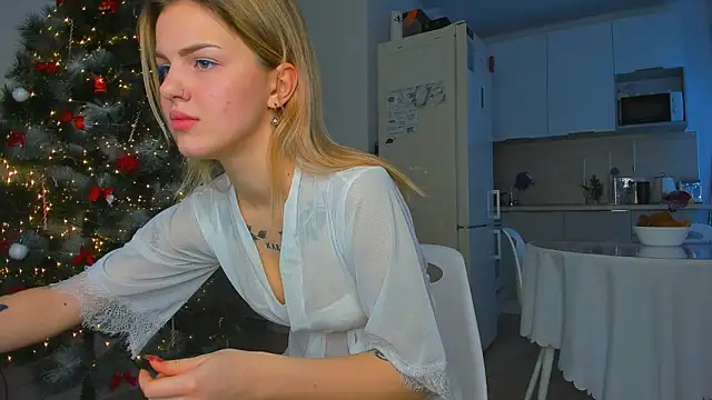 AkulinaGold's cam snapshot