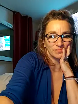 Fifi83Bell's cam snapshot