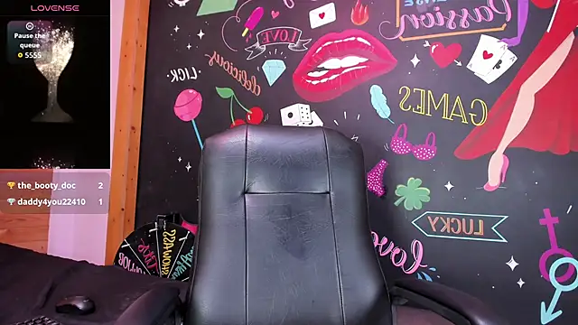 HelenaScott's cam snapshot