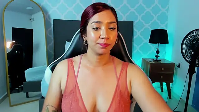 lia_violetta's cam snapshot