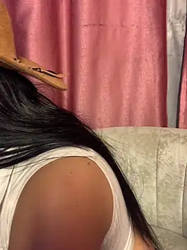 PrettyDafnne's cam snapshot