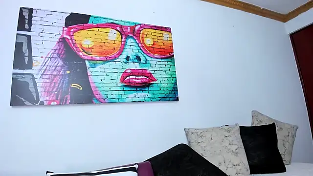 melissalorett's cam snapshot