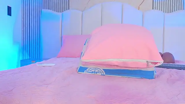 sh_malala's cam snapshot