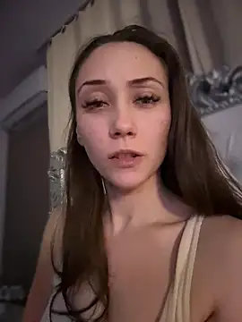 AliceMunro's cam snapshot