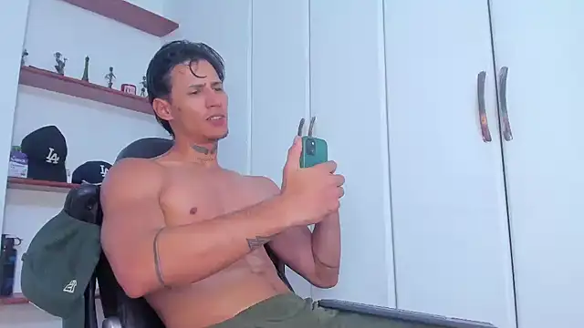 Jonryder_'s cam snapshot