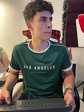 AdrianRinaldi live sex cam