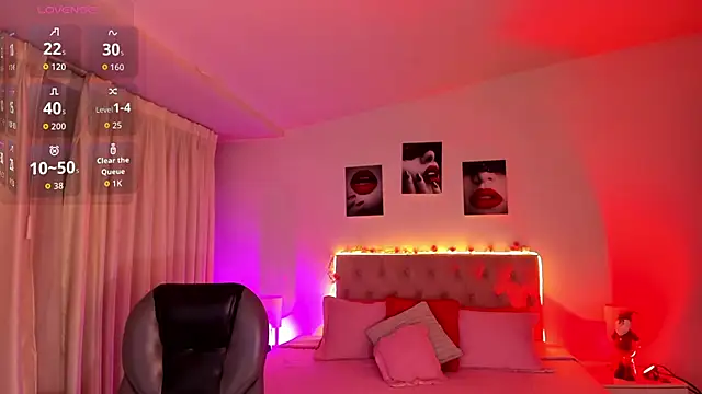 Emily_Warren_'s cam snapshot