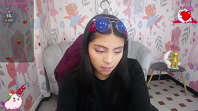 Little_Angelina_v's cam snapshot