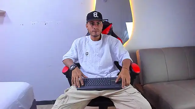 MatthewCullen's cam snapshot