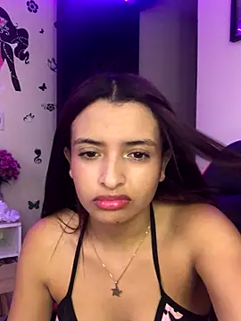 Aithanna_Petittee's cam snapshot