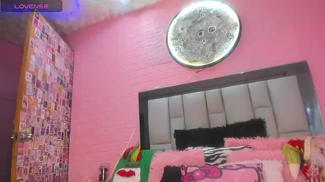 Nicole_Rosales's cam snapshot